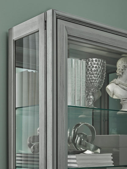 Pulaski - Traditional Sliding Door Curio - P021789 view 7