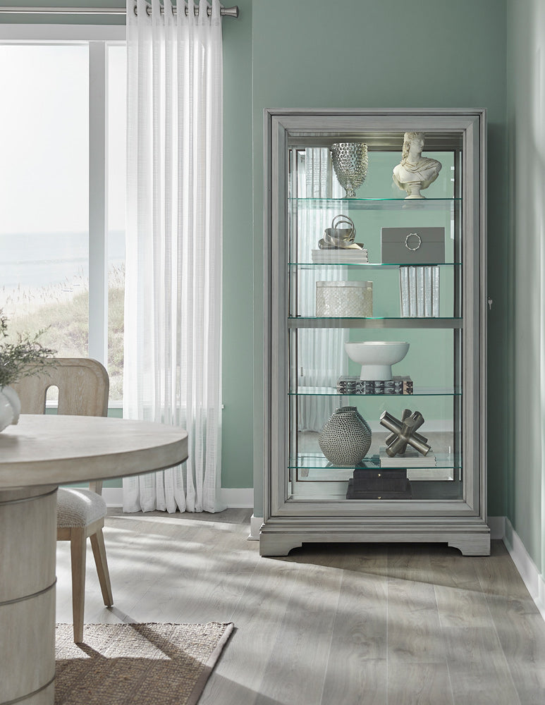 Pulaski - Traditional Sliding Door Curio - P021789 view 9