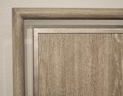 Riverside Furniture - Sophie Queen Panel Bed veiw 3