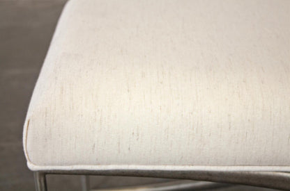 Riverside Furniture - Sophie Upholstered Bed Bench - 50362 veiw 4