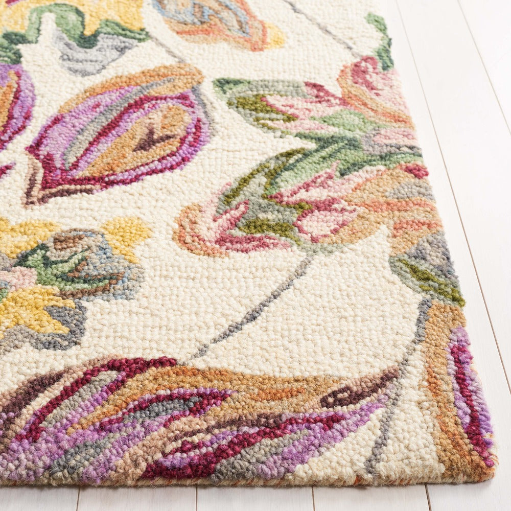Safavieh - Blossom 461A Ivory Plum - 6" X 9" - BLM461A-6 view 3