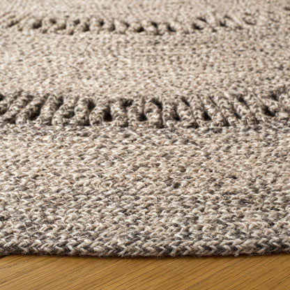 Safavieh - Braided 554F Grey Silver - 4" X 4" - BRD554F-4R view 3