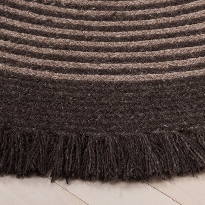 Safavieh - Braided 566T Brown - 6" X 6" - BRD566T-6R view 3