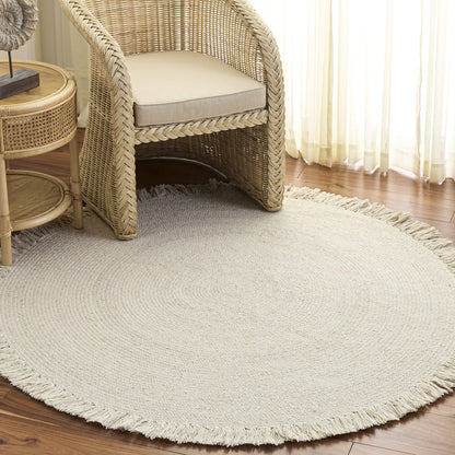 Safavieh - Braided 569G Silver Ivory - 5" X 5" - BRD569G-5R view 2