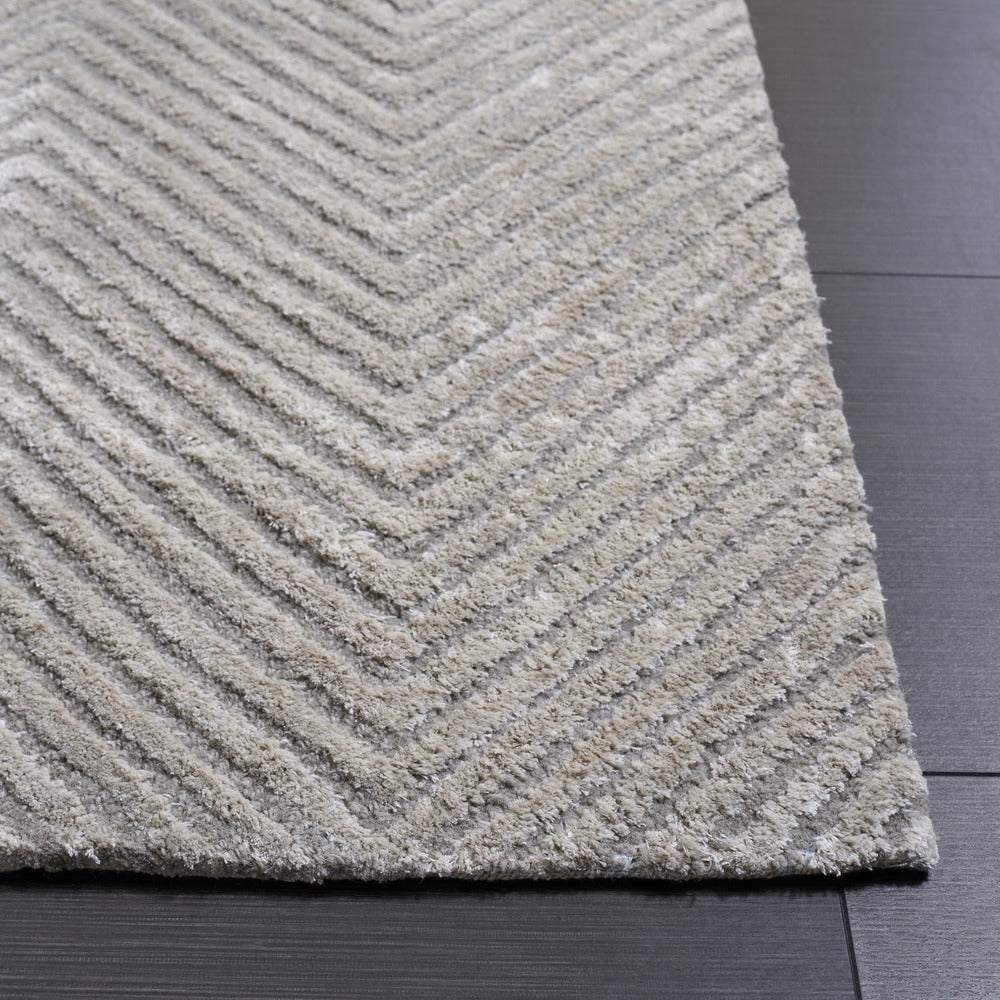 Safavieh - Glamour 801G Silver - 8" X 10" - GLM801G-8 view 3