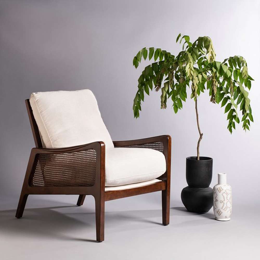 Safavieh - Couture - Moretti Wood Frame Accent Chair - Oatmeal - KNT4100B veiw 2