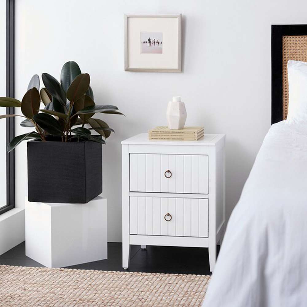 Safavieh - Tegan 2 Drawer Night Stand - White - NST5004A veiw 2