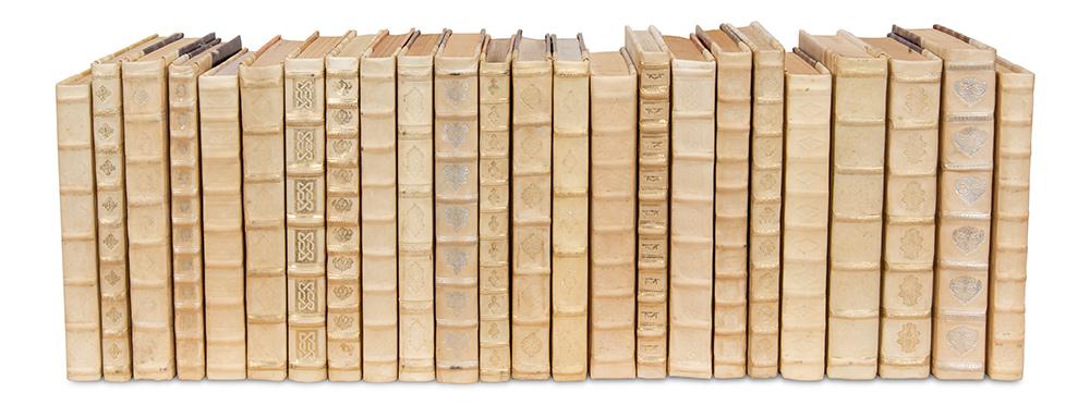 Sarreid Ltd - White Leather & Paper Books,S/24 - Ivory - 24902 veiw 1