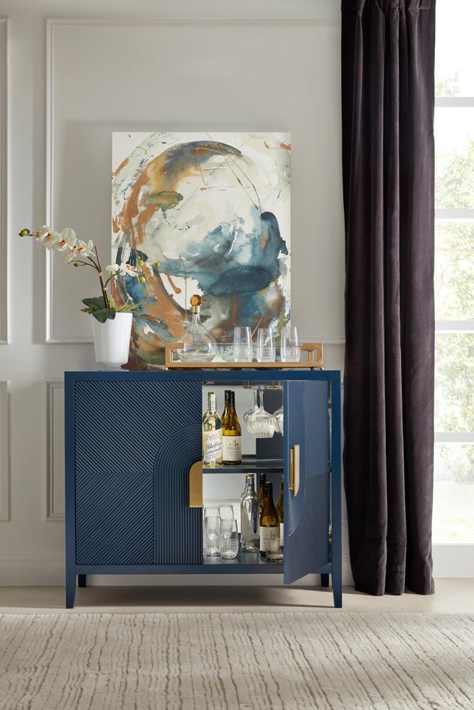 Scott Living - Heritage 2 Door Bar Cabinet - P401DJ017 veiw 8