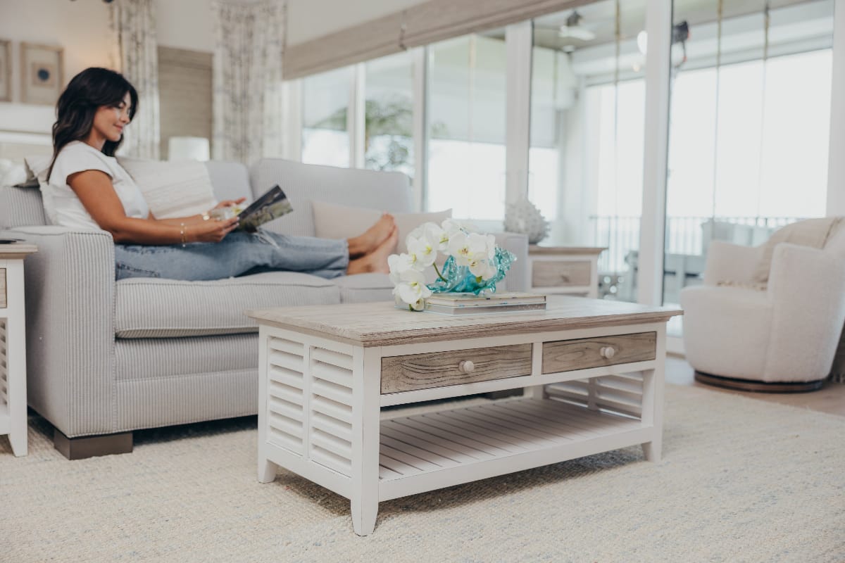 Sea Winds - Islamorada Coffee Table - B23303-DAPGREY veiw 9