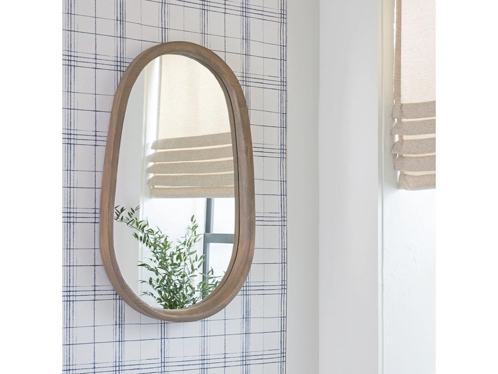 Signature Design by Ashley - Aarilynn Accent Mirror in Antique Brown - A8010329 veiw 2