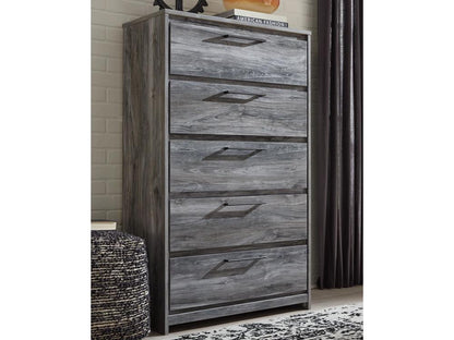 Signature Design by Ashley - Baystorm Five Drawer Chest in Gray - B221-46 veiw 2
