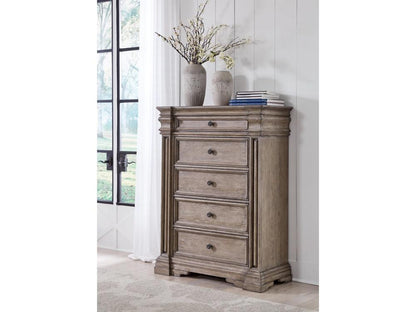 Signature Design by Ashley - Blairhurst Five Drawer Chest in Light Grayish Brown - B916-46 veiw 2