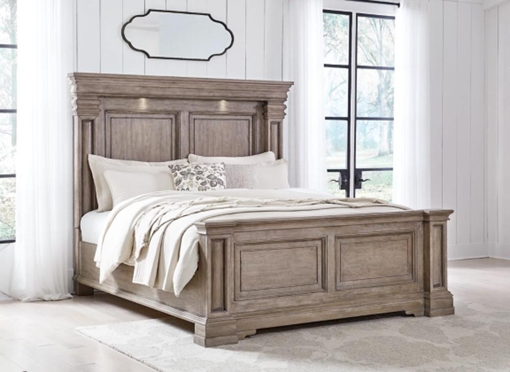 Signature Design by Ashley - Blairhurst Queen Panel Bed in Light Grayish Brown veiw 2