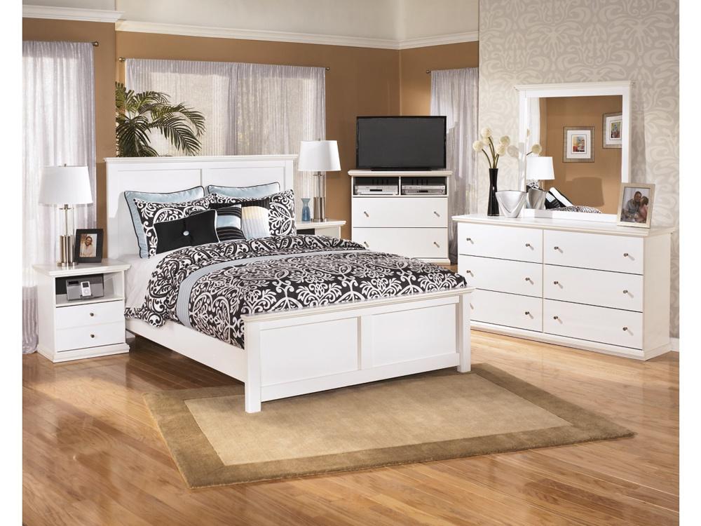 Signature Design by Ashley - Bostwick Shoals Dresser in White - B139-31 veiw 3