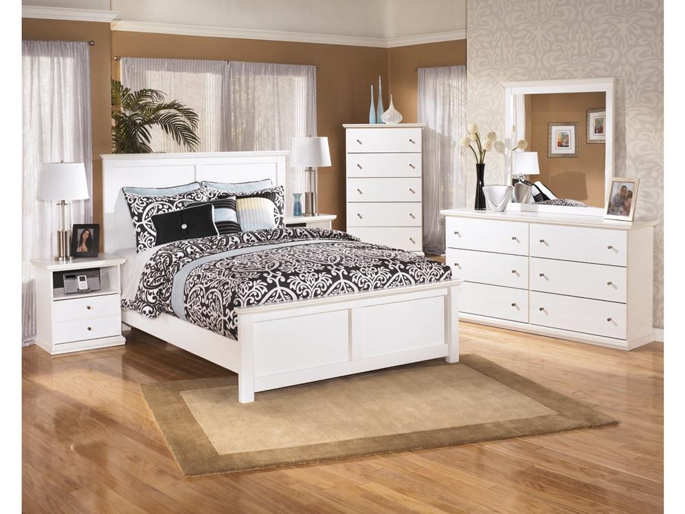 Signature Design by Ashley - Bostwick Shoals Five Drawer Chest in White - B139-46 veiw 4