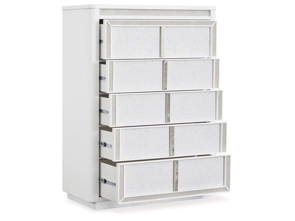 Signature Design by Ashley - Chalanna Five Drawer Chest in White - B822-46 veiw 3