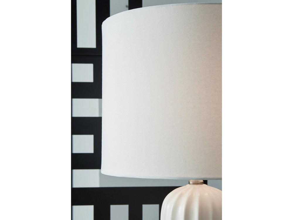 Signature Design by Ashley - Clarkland Ceramic Table Lamp (Set of 2) in White - L177974 veiw 3