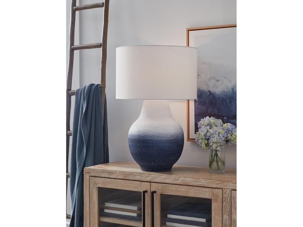 Signature Design by Ashley - Dashland Metal Table Lamp in White/Navy - L207514 veiw 2