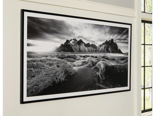 Signature Design by Ashley - Delstone Wall Art in Black/White - A8000424 veiw 2