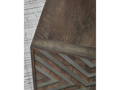 Signature Design by Ashley - Dreggan End Table in Brown - T567-2 veiw 4