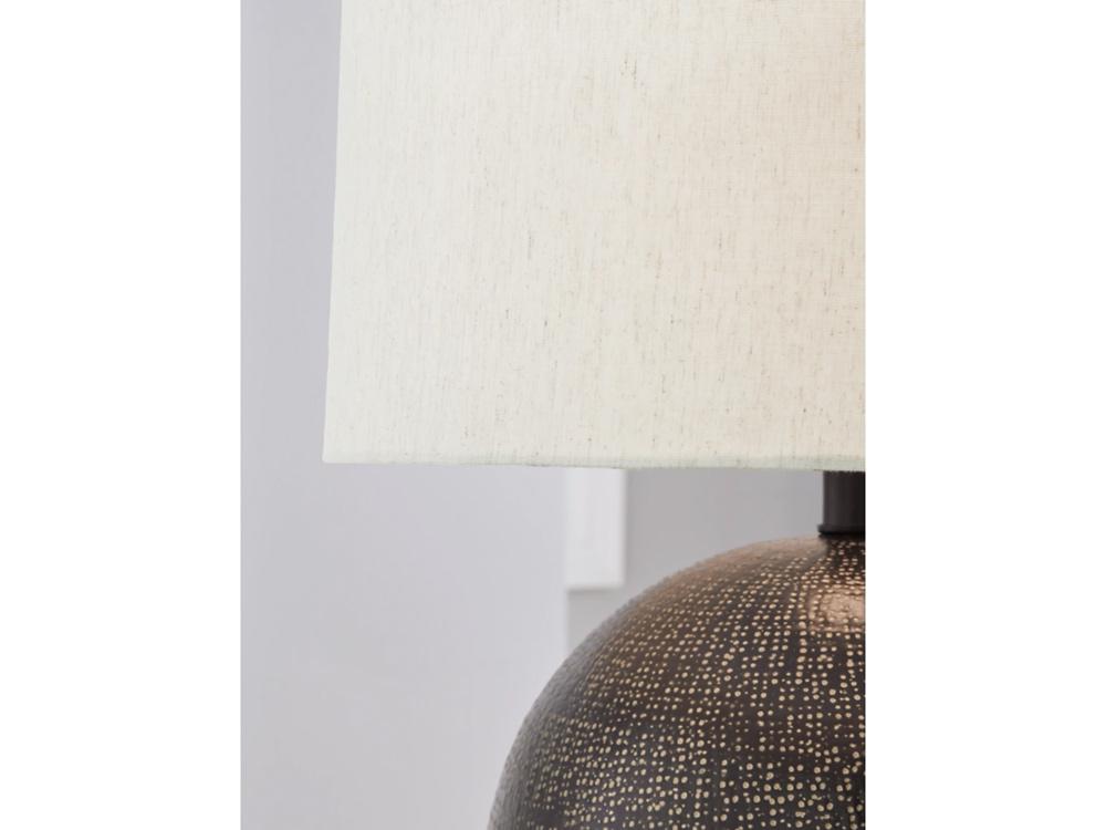 Signature Design by Ashley - Hambell Metal Table Lamp in Black/Gold Finish - L207434 veiw 3