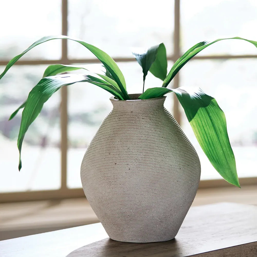 Signature Design by Ashley - Hannela Vase in Antique Tan - A2000513 view 2
