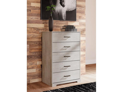 Signature Design by Ashley - Shawburn Five Drawer Chest in Whitewash - EB4123-245 veiw 2
