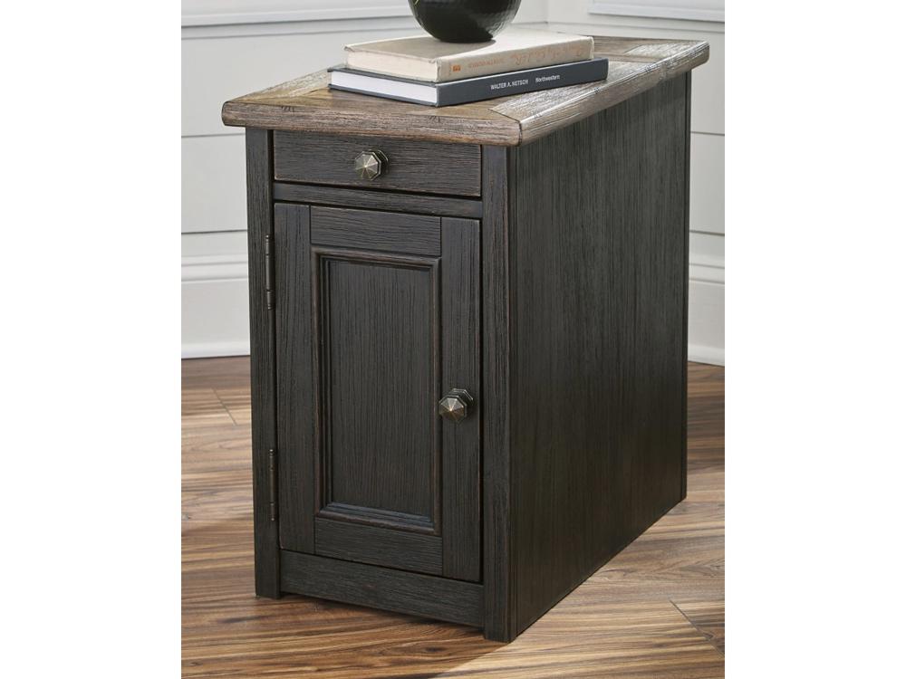 Signature Design by Ashley - Tyler Creek Chair Side End Table in Grayish Brown/Black - T736-7 veiw 2
