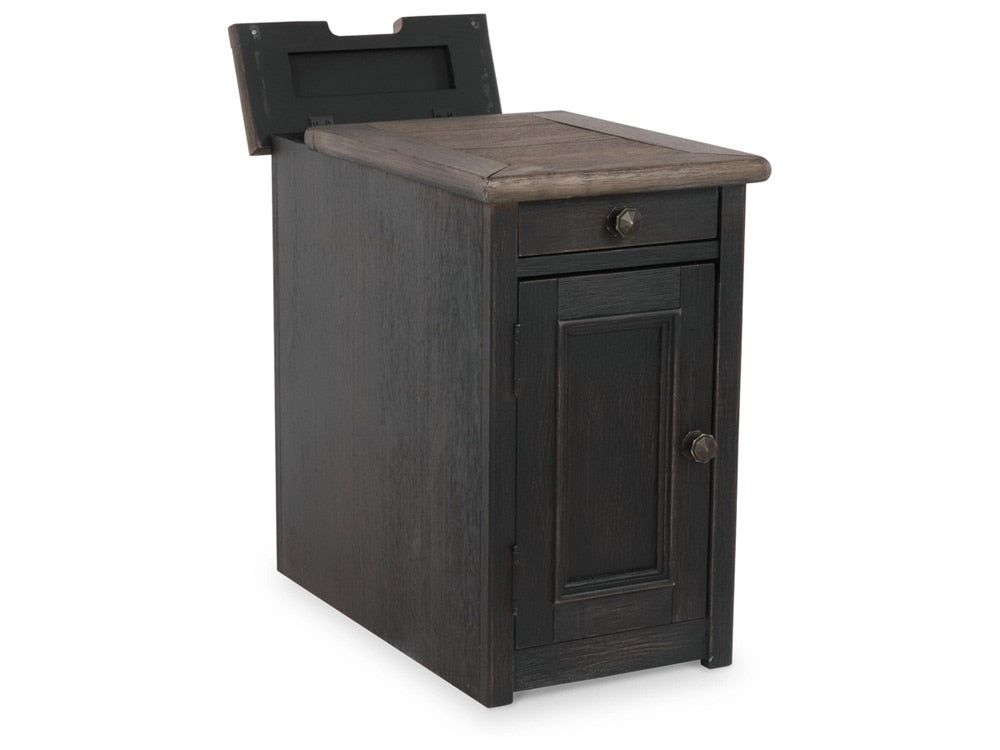 Signature Design by Ashley - Tyler Creek Chair Side End Table in Grayish Brown/Black - T736-7 veiw 3