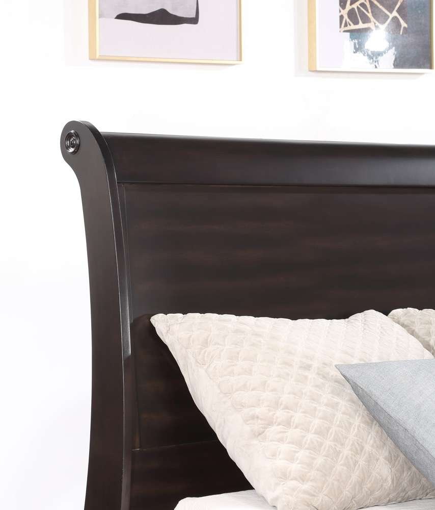Steve Silver - Dominique Queen Bed - DOM900-QBED veiw 5
