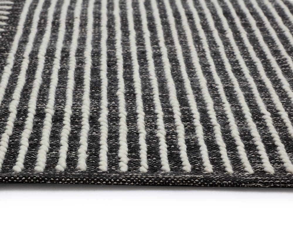 Sunpan - Serene Hand-Woven Rug - Black / White - 5 X 8 - 107588_CLOSEOUT view 5