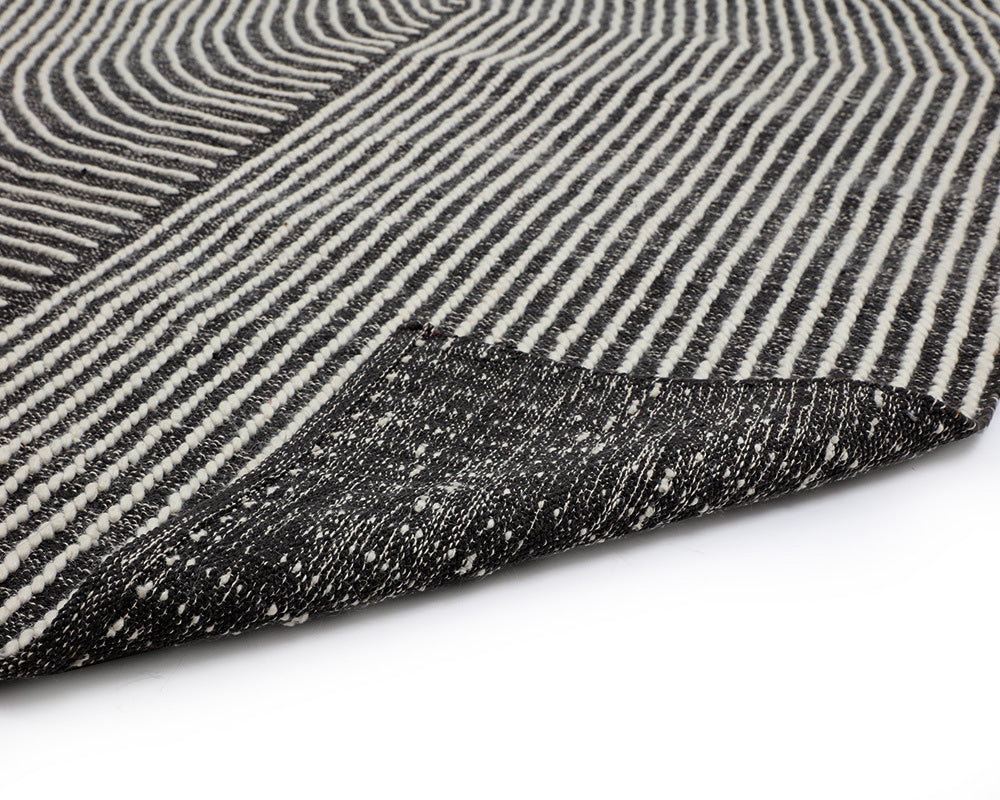 Sunpan - Serene Hand-Woven Rug - Black / White - 5 X 8 - 107588 view 2