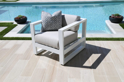 Sunset West - Newport Club Chair in Canvas Skyline, No Welt - Whites/Creams/Beiges - SW4801-21-14091 view 3