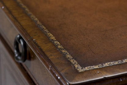 Theodore Alexander - Brooksby Lecriture Pedestal Desk - 7105-243 veiw 4