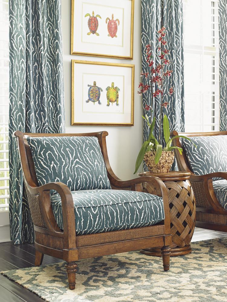 Tommy Bahama Home - Bali Hai Hibiscus Round Accent Table - 593-953 veiw 5