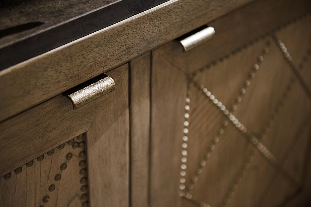 Tommy Bahama Home - Cypress Point Emerson Hall Chest - 561-973 veiw 5
