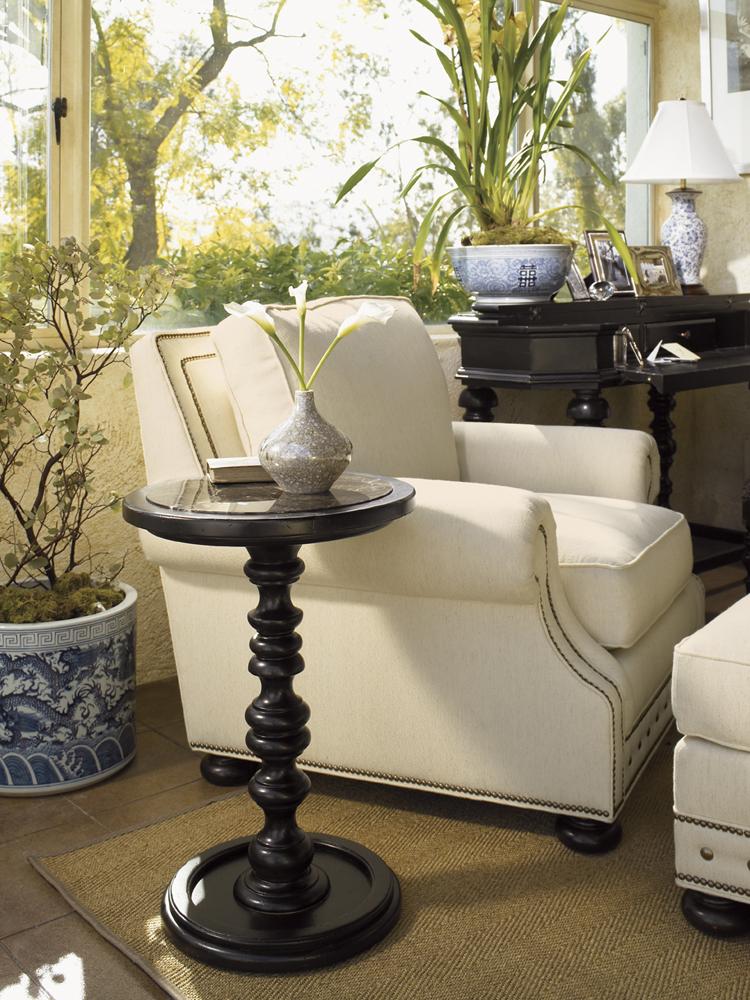 Tommy Bahama Home - Kingstown Pitcairn Accent Table - 619-940 veiw 3
