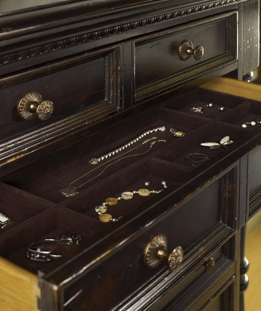 Tommy Bahama Home - Kingstown Stony Point Chest - 619-307 veiw 2