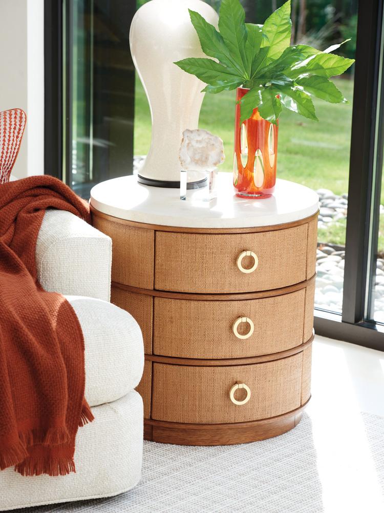 Tommy Bahama Home - Palm Desert Banning Raffia Round Lamp Table, Sonoran - 575-954 veiw 2