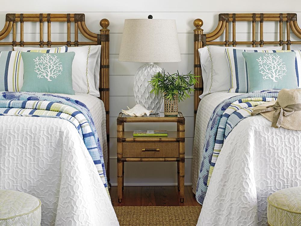 Tommy Bahama Home - Twin Palms Bayshore Night Table - 558-622 veiw 3