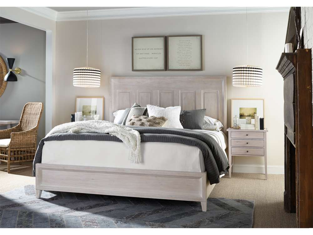 Universal Furniture - Haines Queen Bed - U011250B veiw 3