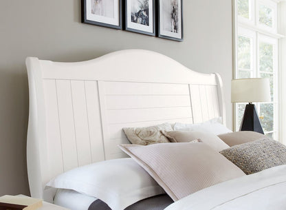 Vaughan Bassett - Cool Farmhouse - Queen Sleigh Bed W/ Storage Footboard - Soft White - 804-553-050B-502-555  view 3