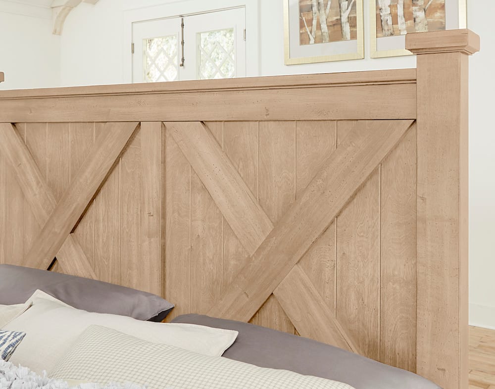 Vaughan Bassett - Cool Rustic - King X Bed With Footboard Storage - Clear Maple - 176-667-066B-502-666  view 3