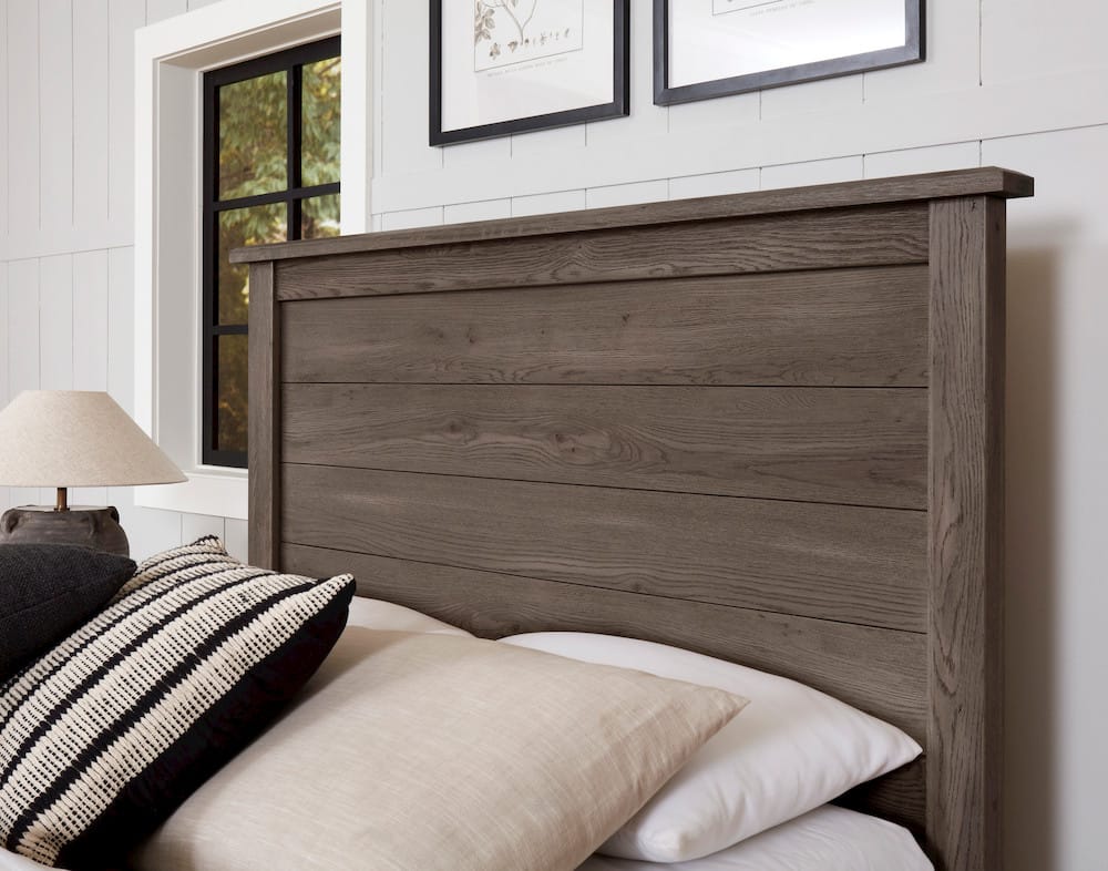 Vaughan Bassett - Custom Express - King Farmhouse Bed - 123-668-866-933-MS2  view 5