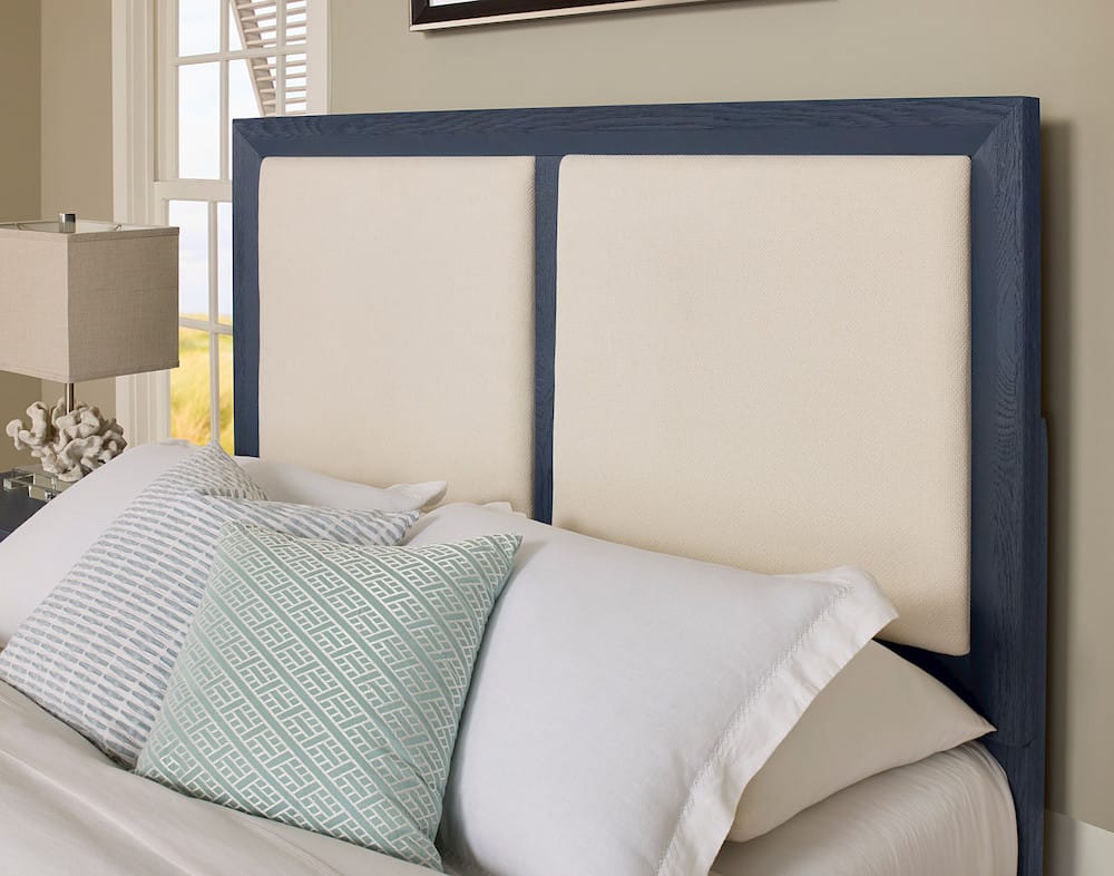 Vaughan Bassett - Custom Express - Queen Upholstered Bed-Linen - 126-551-155-051-922  view 2