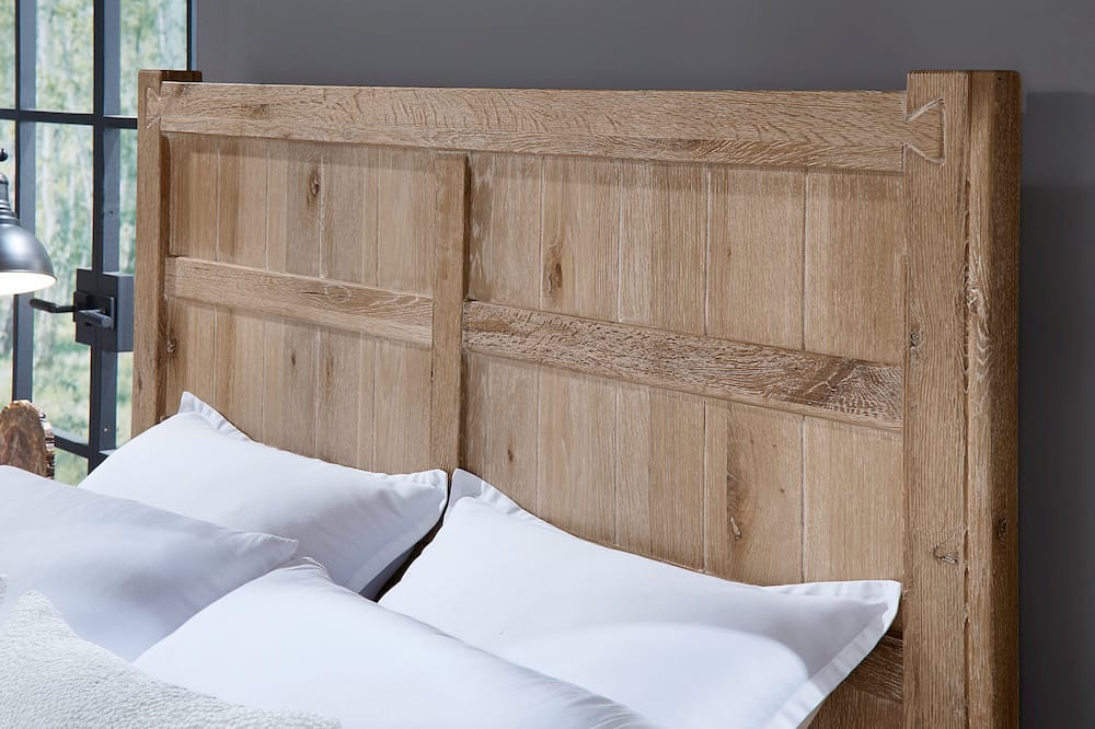 Vaughan Bassett - Dovetail - King Board & Batten Bed - Sun Bleached White - 754-669-966-922-MS2  view 2