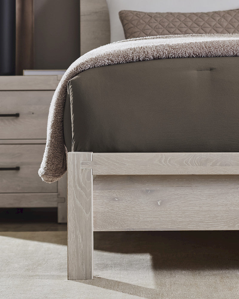 Vaughan Bassett - Joinery - King Plank Bed - 194-669-966-933-MS2  view 2