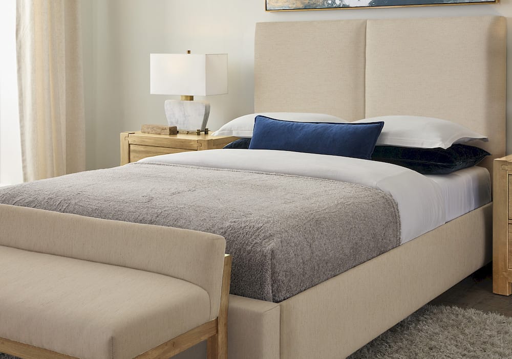 Vaughan Bassett - Joinery - King Uph Bed-Ivory Cream - 194-661I-166I-822I-404  view 1