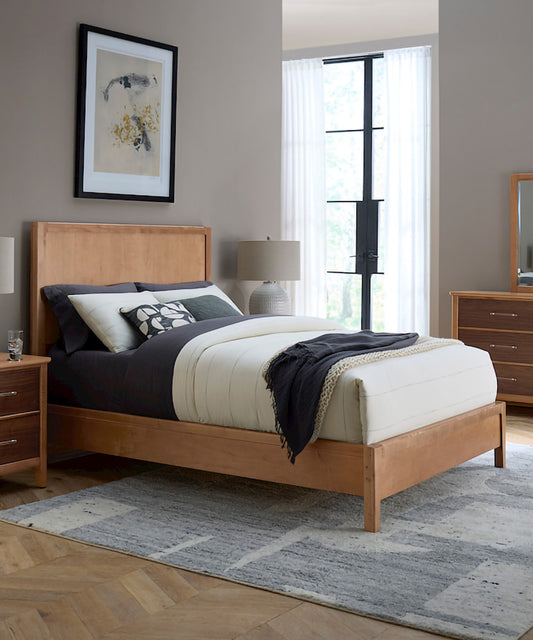 Vaughan Bassett - Nordhaven - Queen Panel Bed  - Clear Maple  - 852-557-755-722 view 1